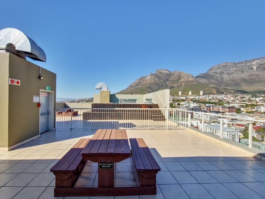 2 Bedroom Property for Sale in Cape Town City Centre Western Cape